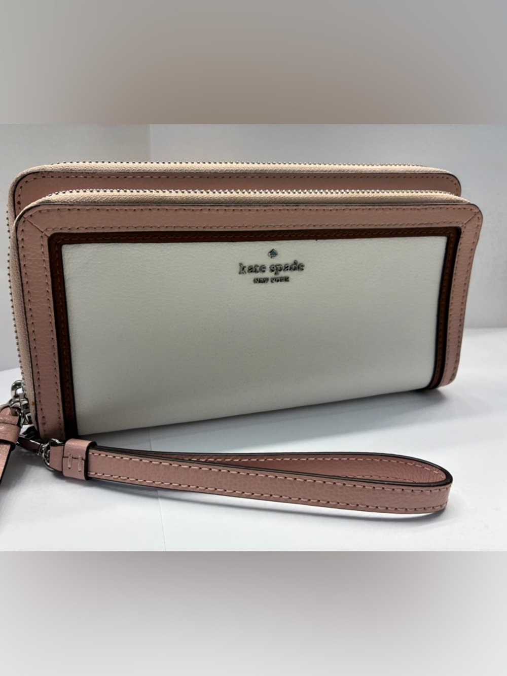 Kate Spade Cream Colorblock White & Blush Leather Clutch Wallet